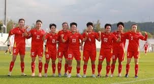 足球国足U21集训营启动，未来之星云集